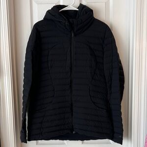 Lulu Lemon Pack It Down Woman’s size 14 Black Puffer Jacket